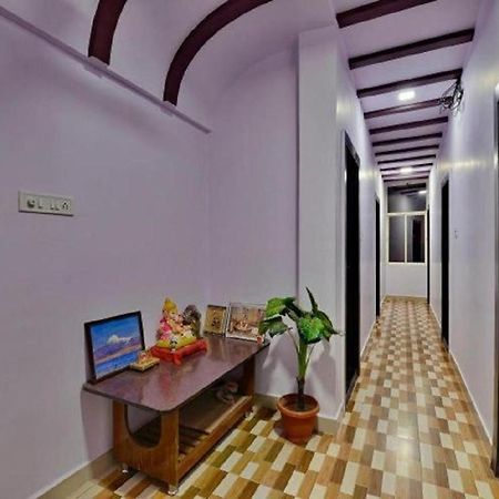 Mansarovar Guest House Удджайн Экстерьер фото
