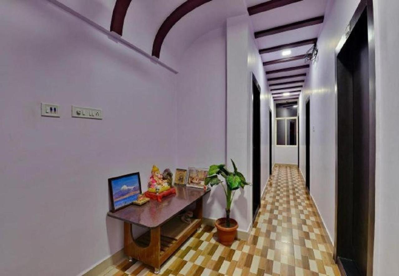 Mansarovar Guest House Удджайн Экстерьер фото