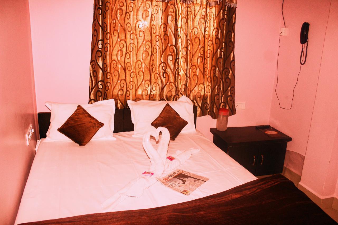 Mansarovar Guest House Удджайн Экстерьер фото